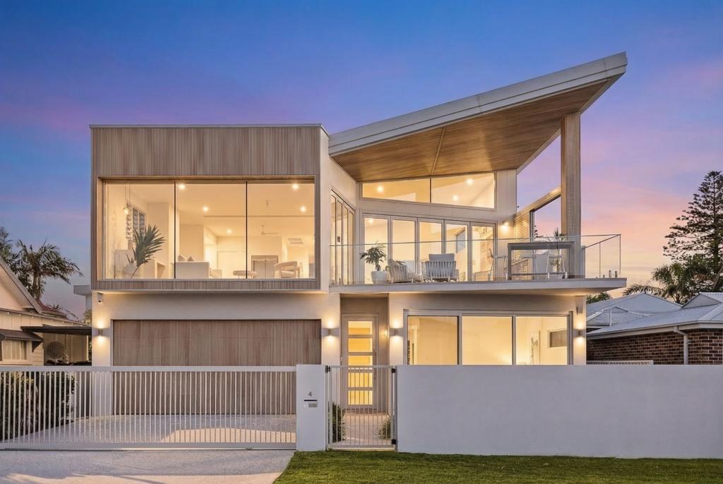 4 Boollwarroo Pde, Shellharbour, NSW 2529