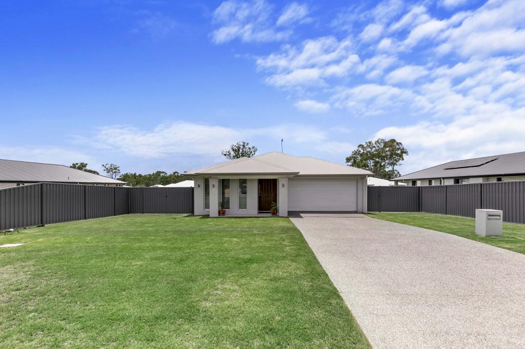 122a Bideford St, Torquay, QLD 4655