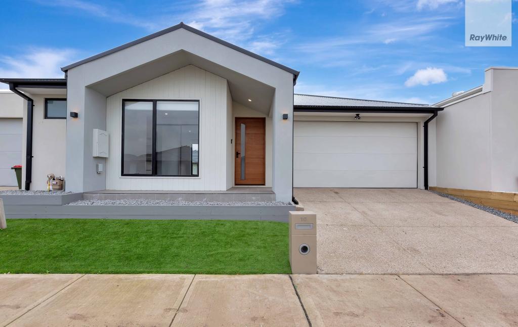 10 Basalt St, Donnybrook, VIC 3064
