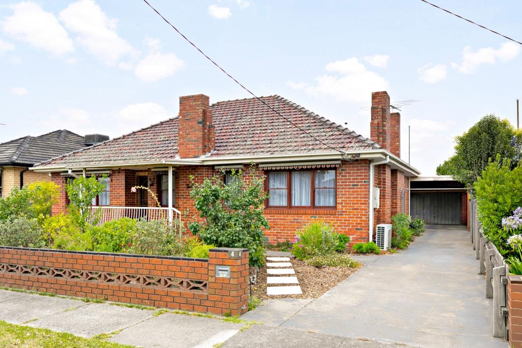 4 Tucker St, Fawkner, VIC 3060