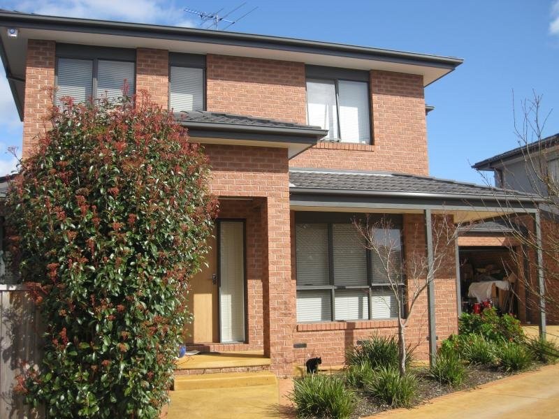 1/10 Carrington Ct, Burwood East, VIC 3151