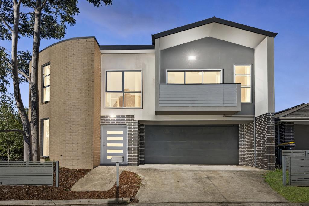 1/2 Blue View Tce, Glenmore Park, NSW 2745