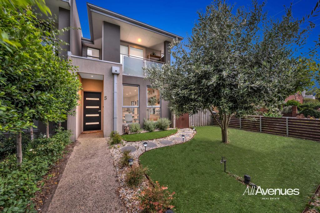 5 RAILWAY PDE, NEWPORT, VIC 3015