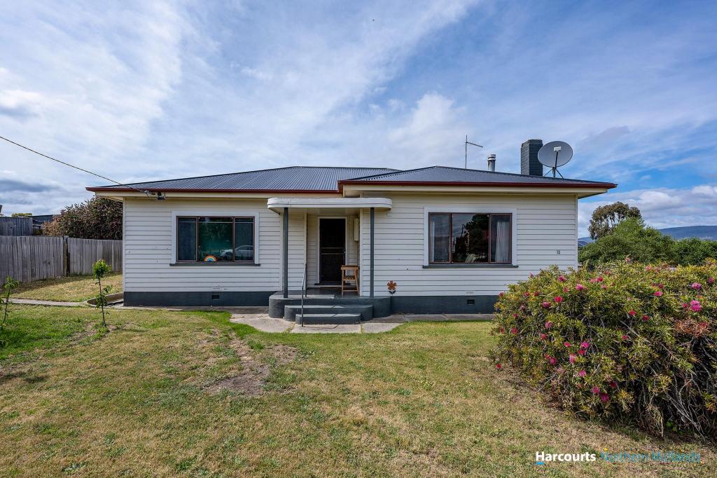 12 Falmouth St, Avoca, TAS 7213