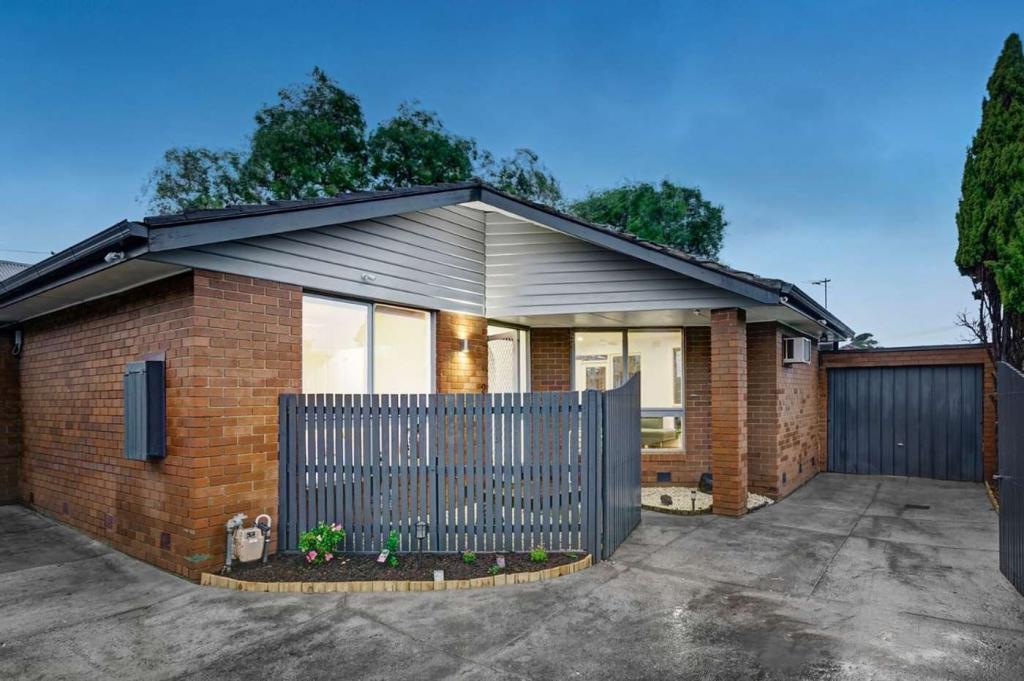 2/9 Tranmere Ave, Carnegie, VIC 3163