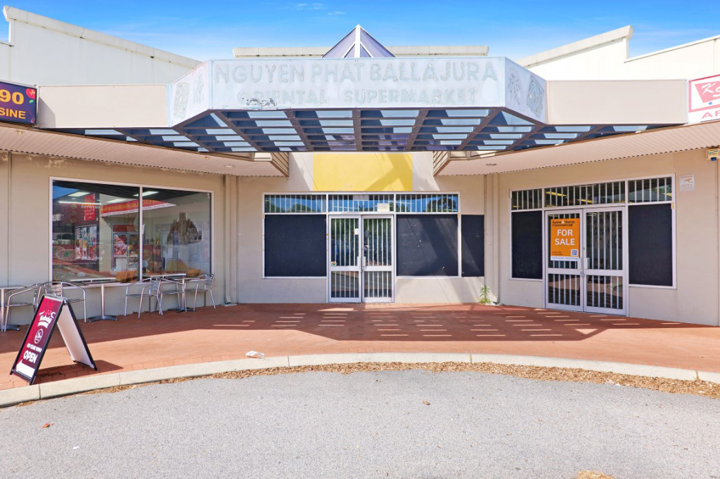 Shop 34 & 35/225 Illawarra Cres, Ballajura, WA 6066