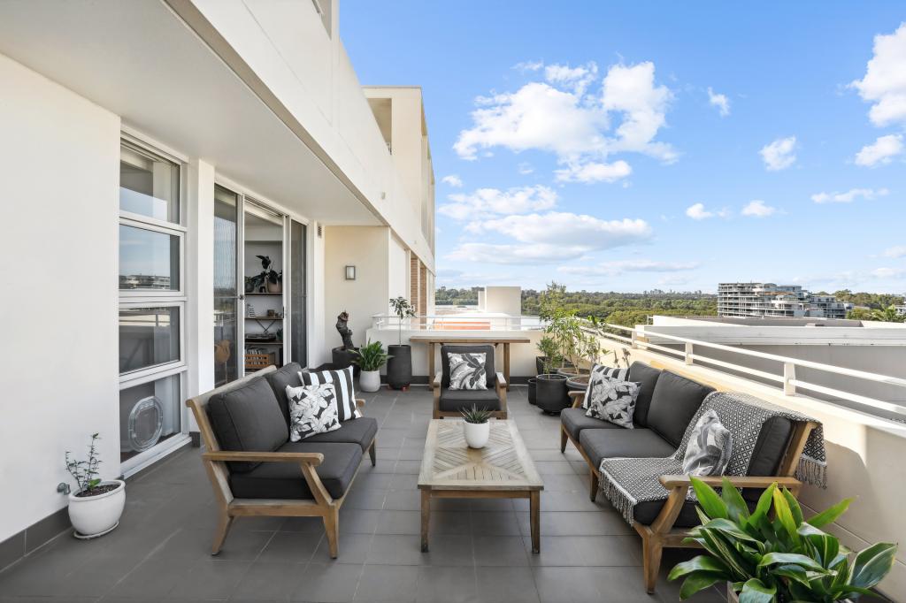 747/2 The Crescent, Wentworth Point, NSW 2127