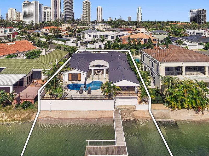 8 Buccaneer Ct, Surfers Paradise, QLD 4217