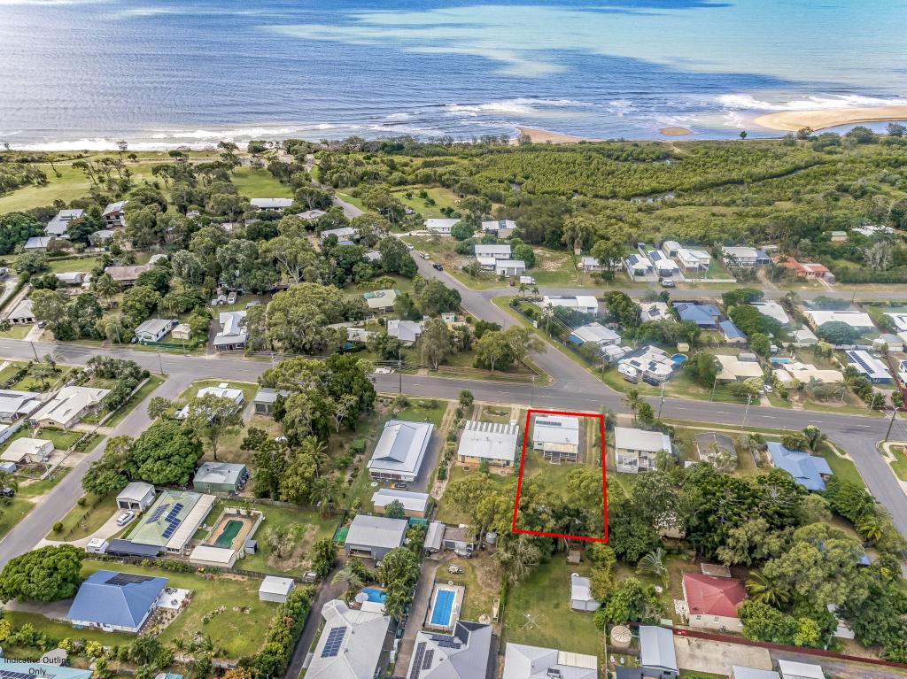 32 Moore Park Rd, Moore Park Beach, QLD 4670