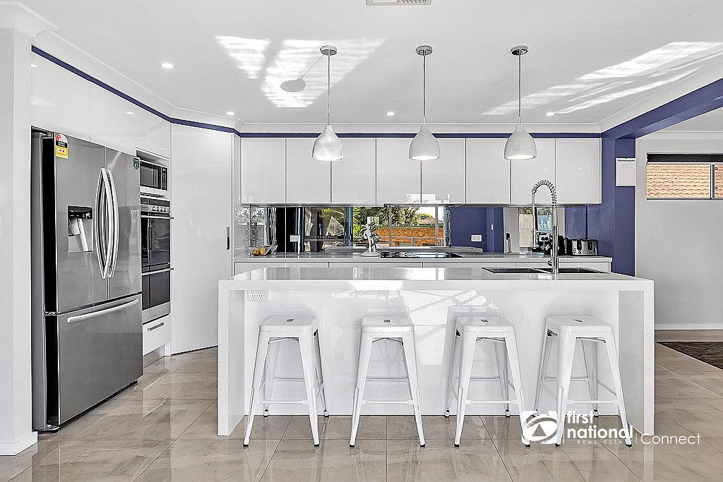 17 Pitt Town Rd, Mcgraths Hill, NSW 2756