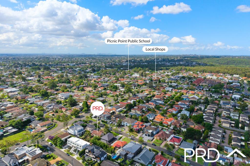 2 Drysdale Ave, Picnic Point, NSW 2213