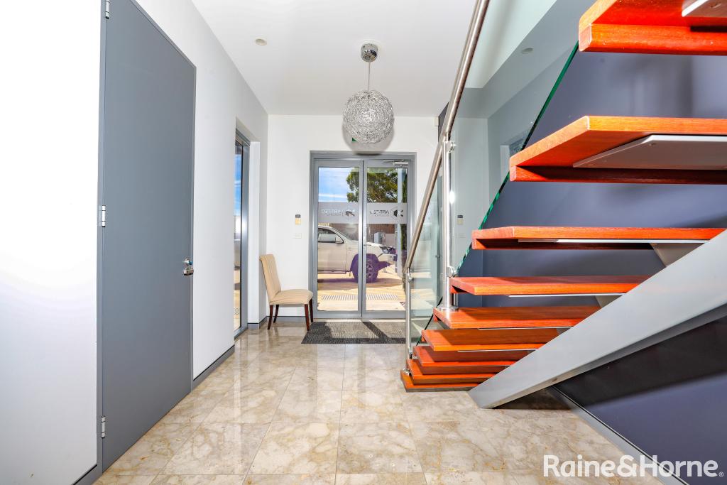 2/6 Irving Pl, Robin Hill, NSW 2795