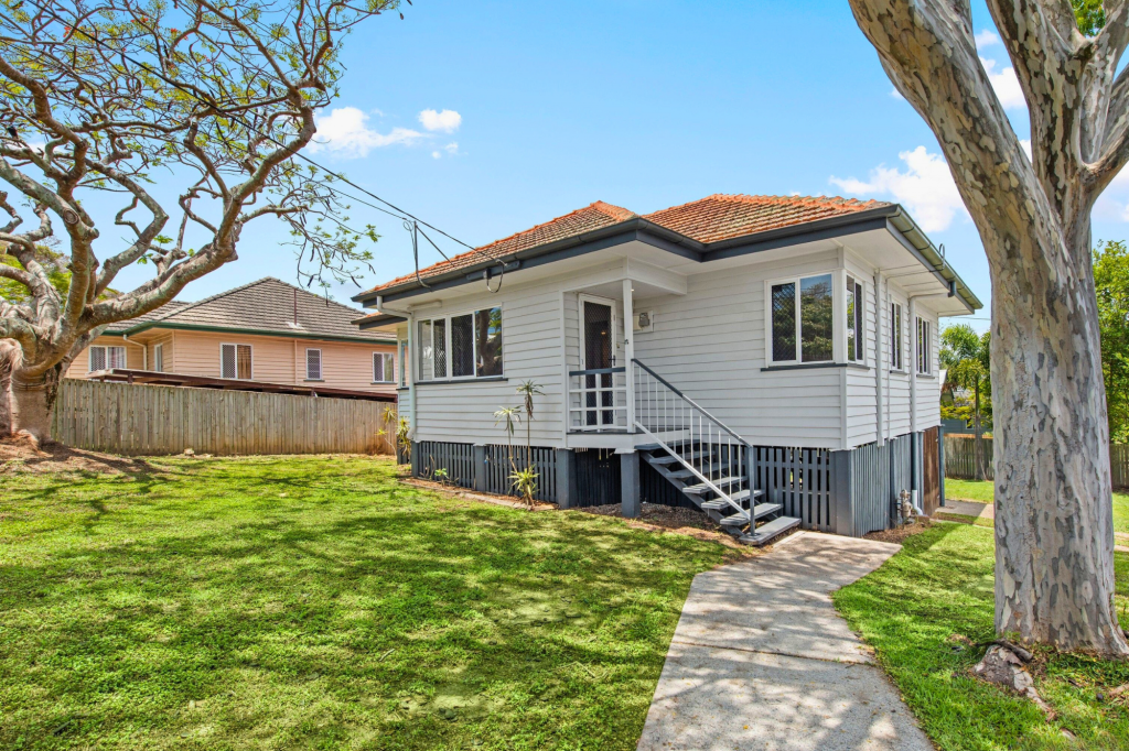 12 Namoi St, Stafford, QLD 4053
