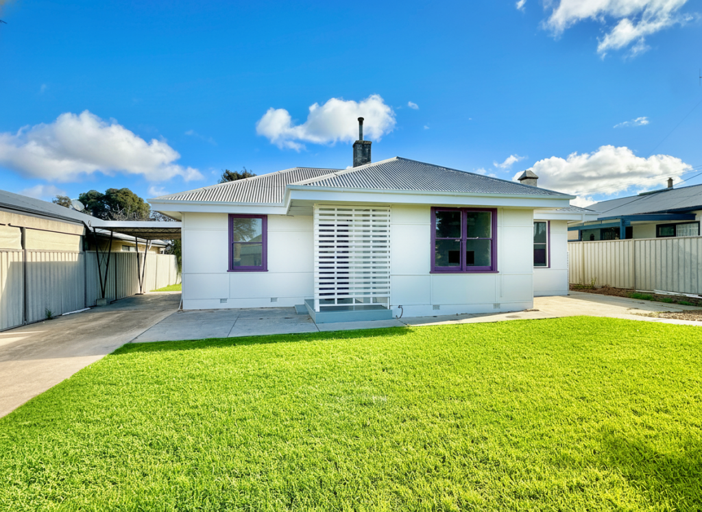 21 Fourth St, Bordertown, SA 5268