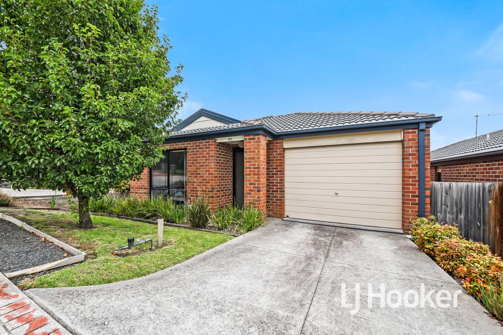 21/107 Army Rd, Pakenham, VIC 3810