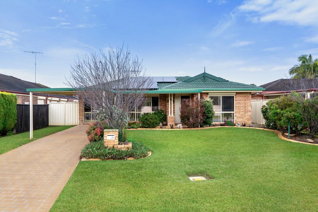 74 ARCHIBALD CRES, ROSEMEADOW, NSW 2560