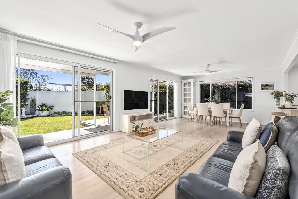 2/66 Keith Compton Dr, Tweed Heads, NSW 2485