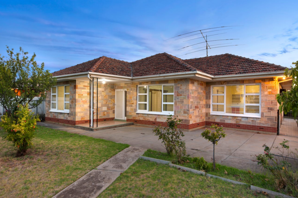 76 Whites Rd, Salisbury North, SA 5108