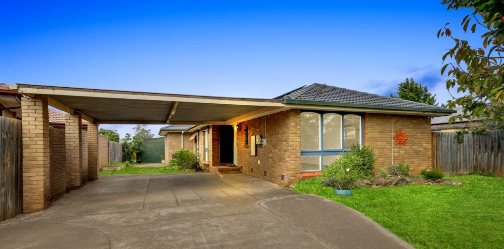 14 Flinders Rd, Melton South, VIC 3338