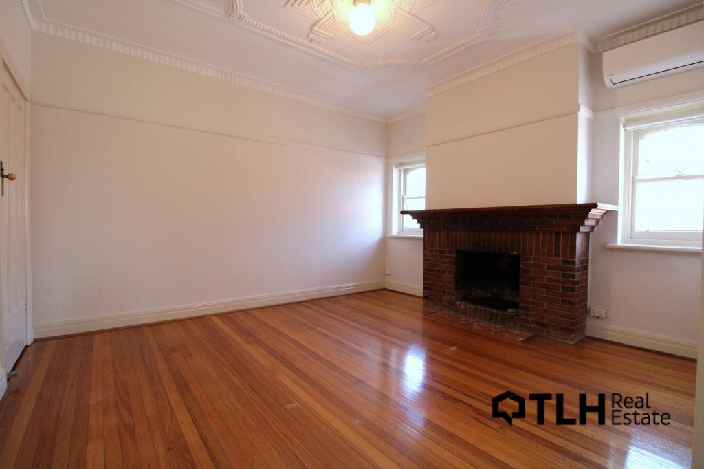 3/4 Bundalohn Ct, St Kilda, VIC 3182
