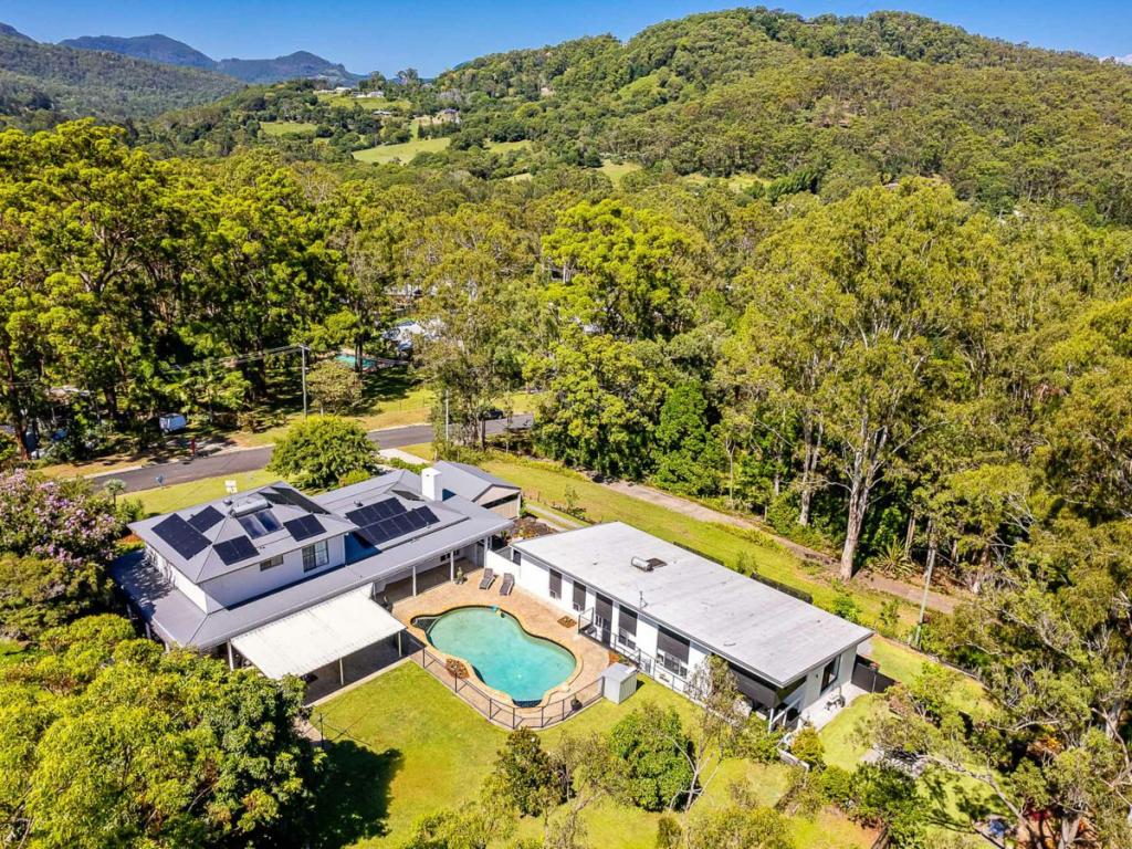 25 Karragata Ct, Tallebudgera, QLD 4228