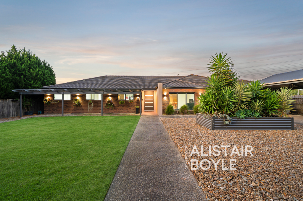 8 Alfred Cl, Narre Warren North, VIC 3804