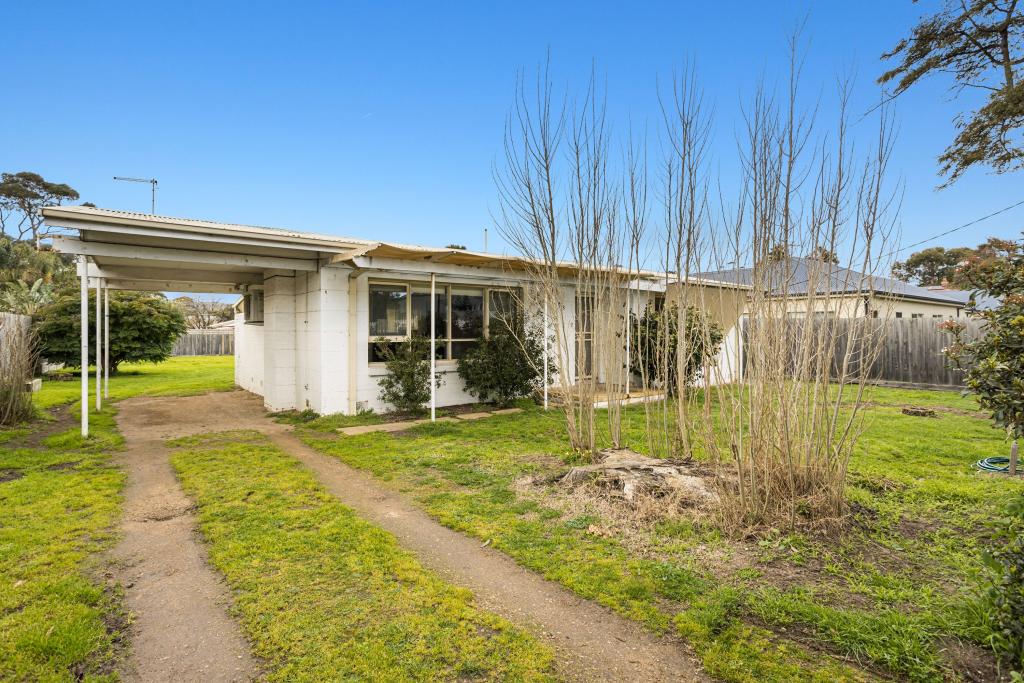 83 Boneo Rd, Rosebud, VIC 3939