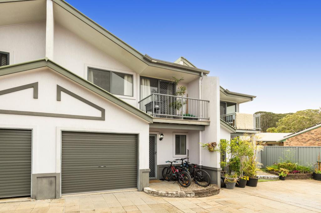 4/4 Wales Ct, Mount Coolum, QLD 4573