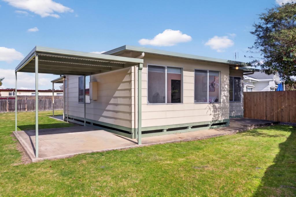 60 Roadknight St, Lakes Entrance, VIC 3909