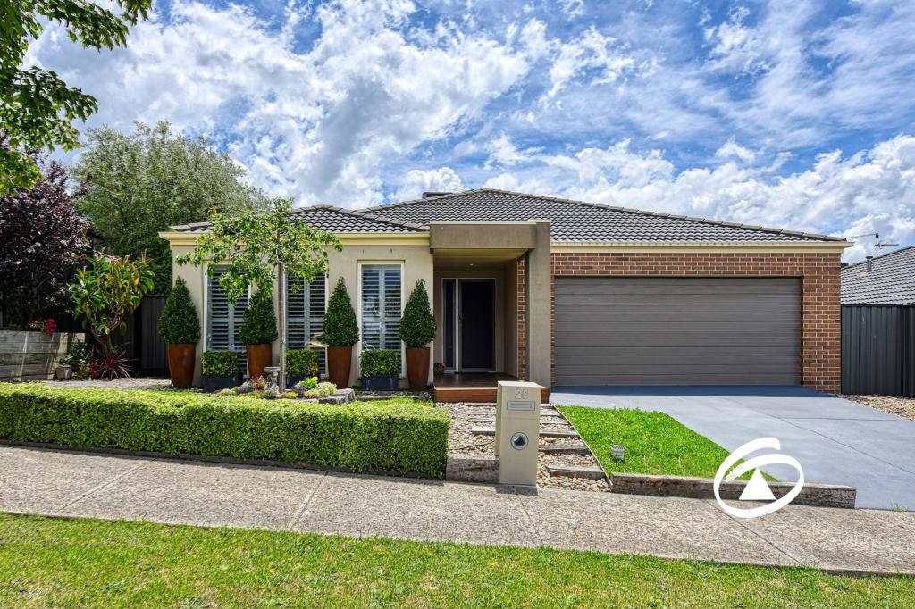 28 Victoria Pl, Pakenham, VIC 3810