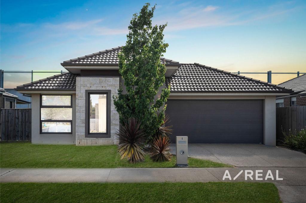 8 FLATBUSH AVE, POINT COOK, VIC 3030