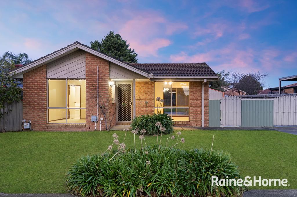 14 Josephine Ave, Cranbourne North, VIC 3977