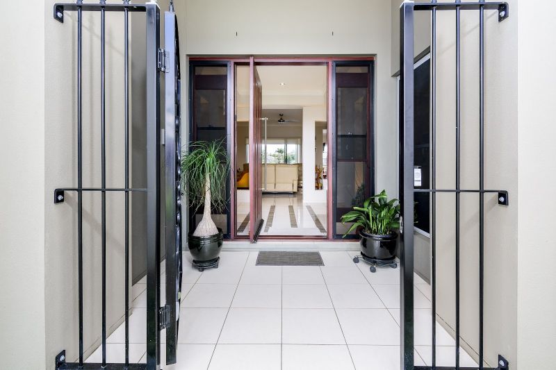 10 Topsail Cct, Banksia Beach, QLD 4507