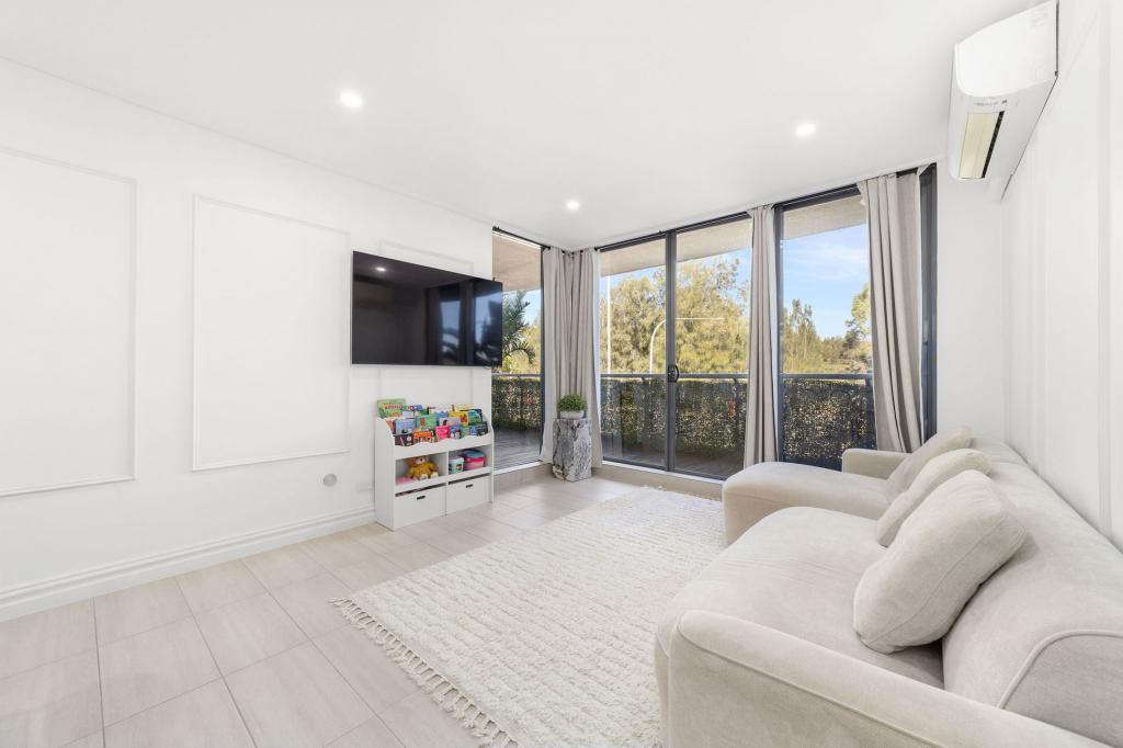 130/27 BENNELONG PKWY, WENTWORTH POINT, NSW 2127