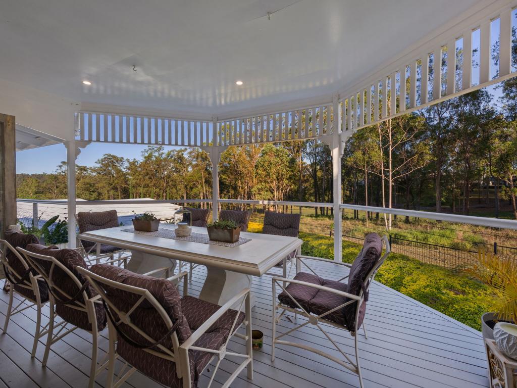 13 Rufous Cres, Brookwater, QLD 4300