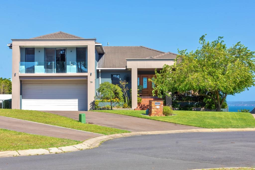 19 Albacore Cres, Eden, NSW 2551