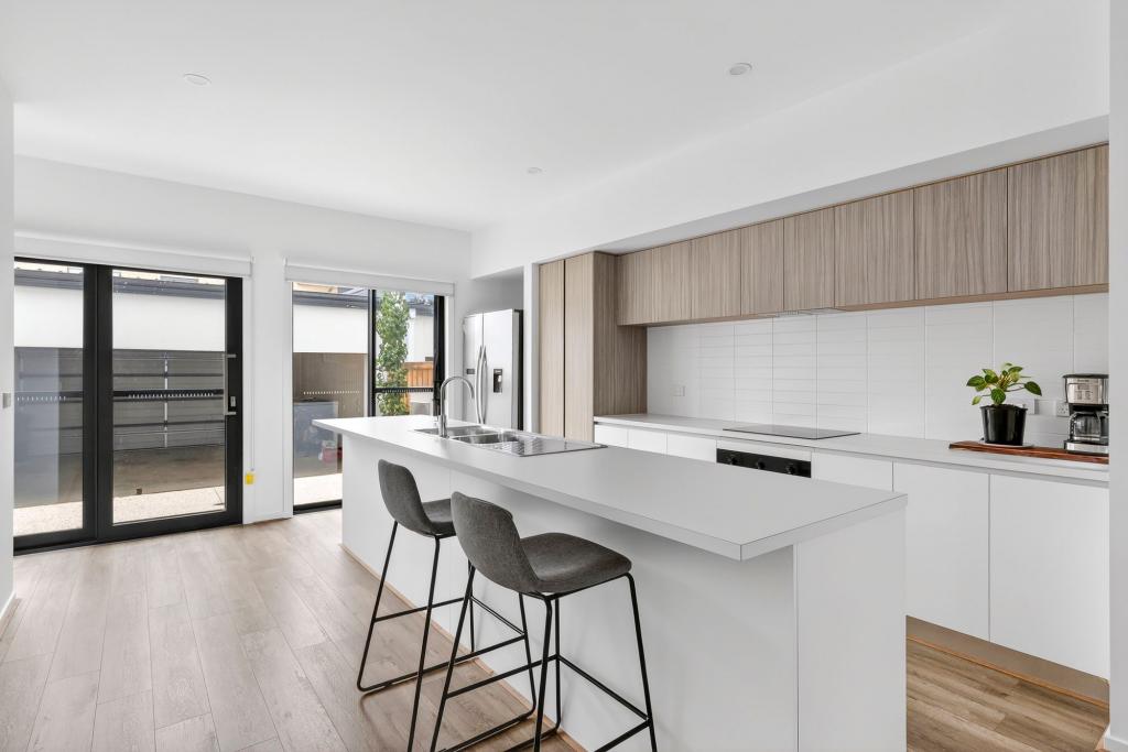 4 Wayfarer Walk, Mount Duneed, VIC 3217