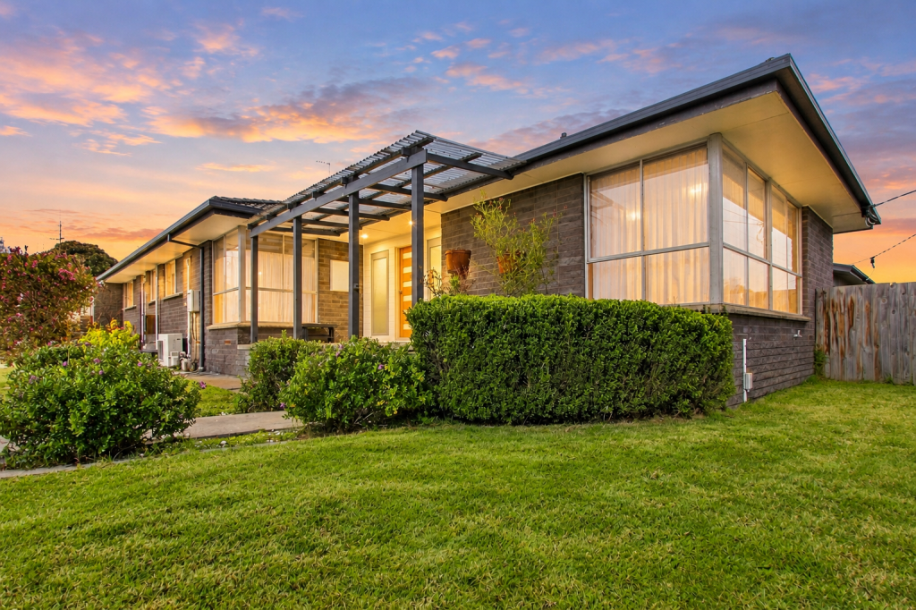 1 Desmond St, Moe, VIC 3825