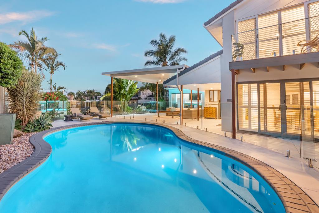 5 Village Low Rd, Benowa, QLD 4217