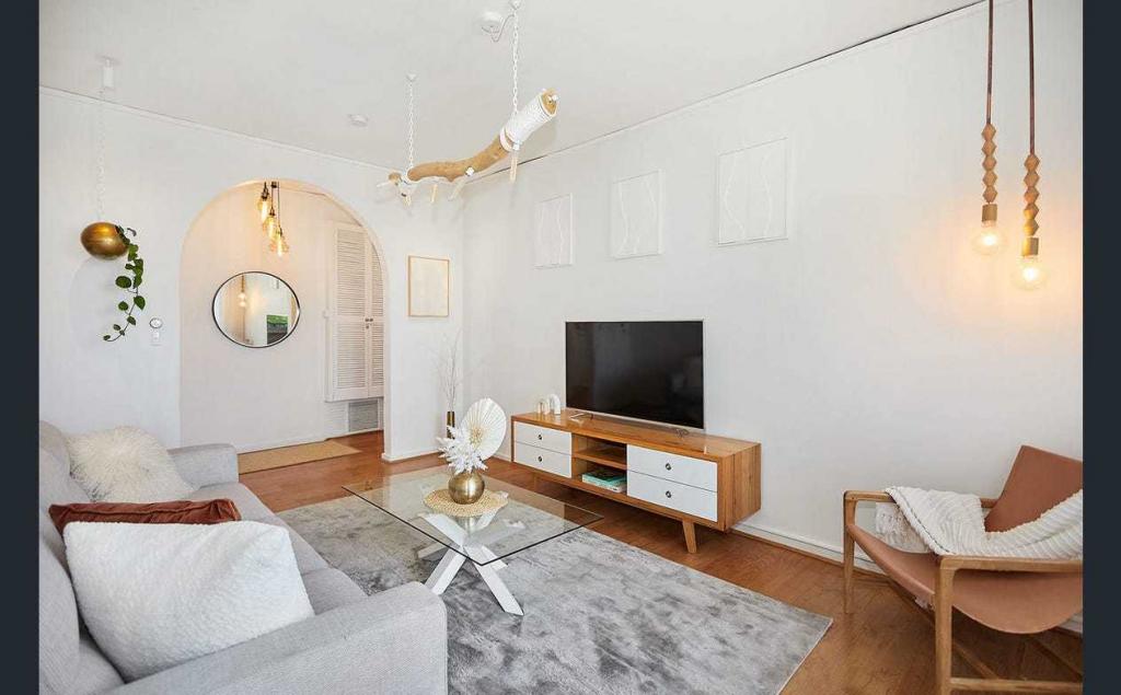 9/45 Ormond Esp, Elwood, VIC 3184