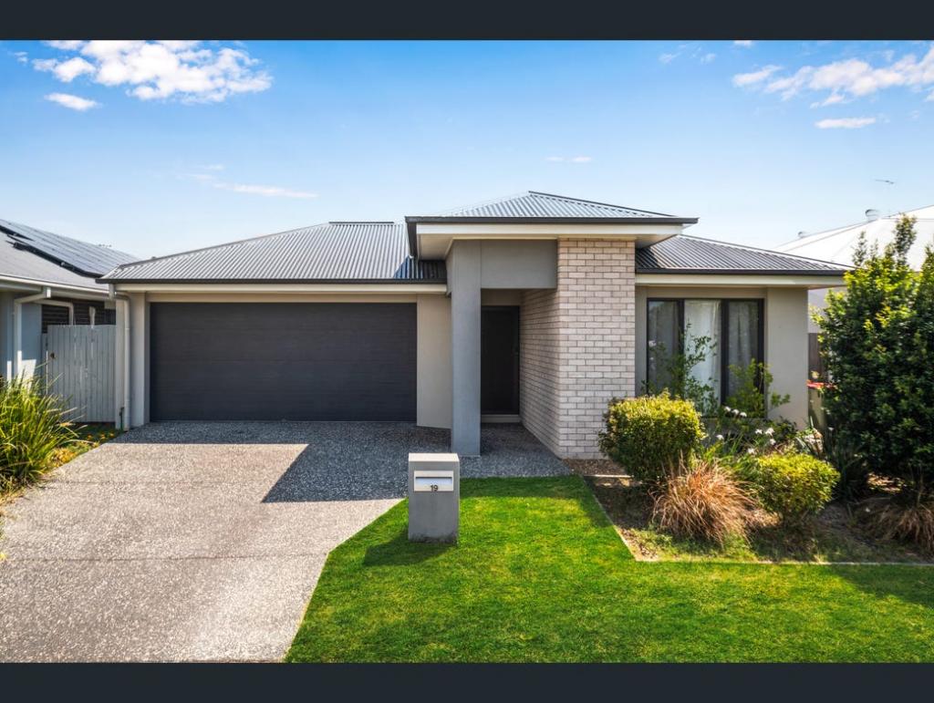 19 Byron Ave, Newport, QLD 4020