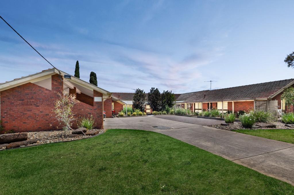 2/87 Duncans Rd, Werribee, VIC 3030