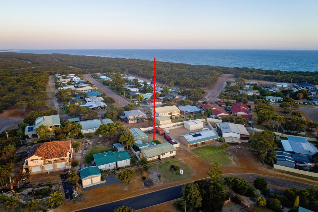 8 Chittick St, Hopetoun, WA 6348