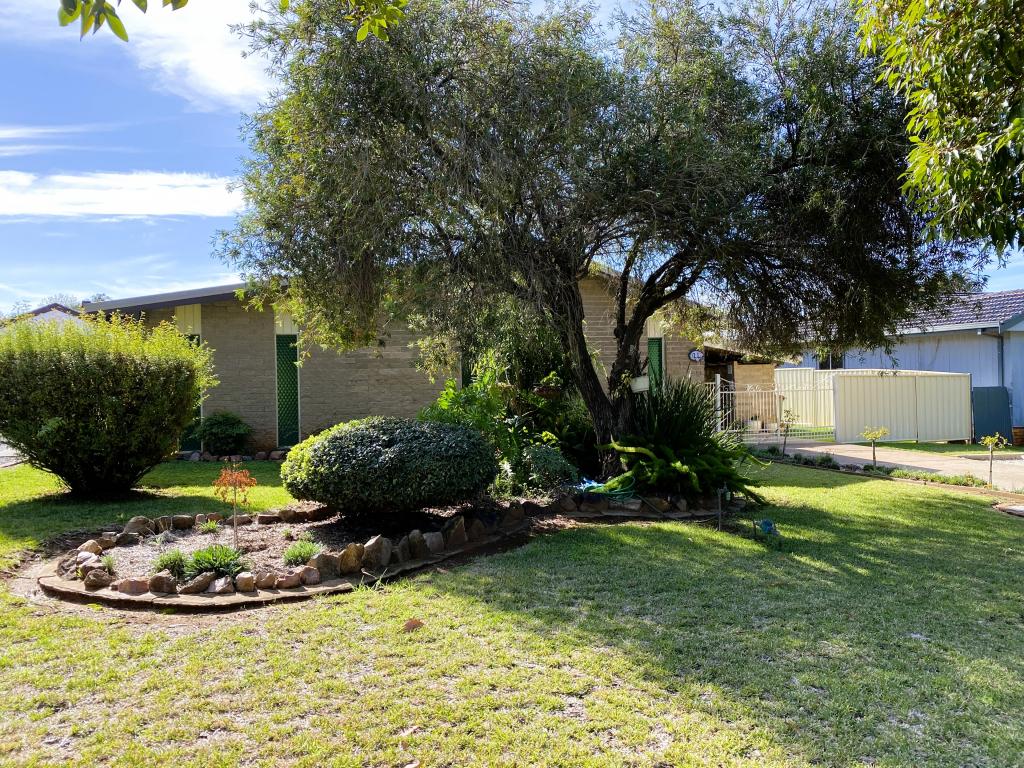 24 Hodges St, Parkes, NSW 2870