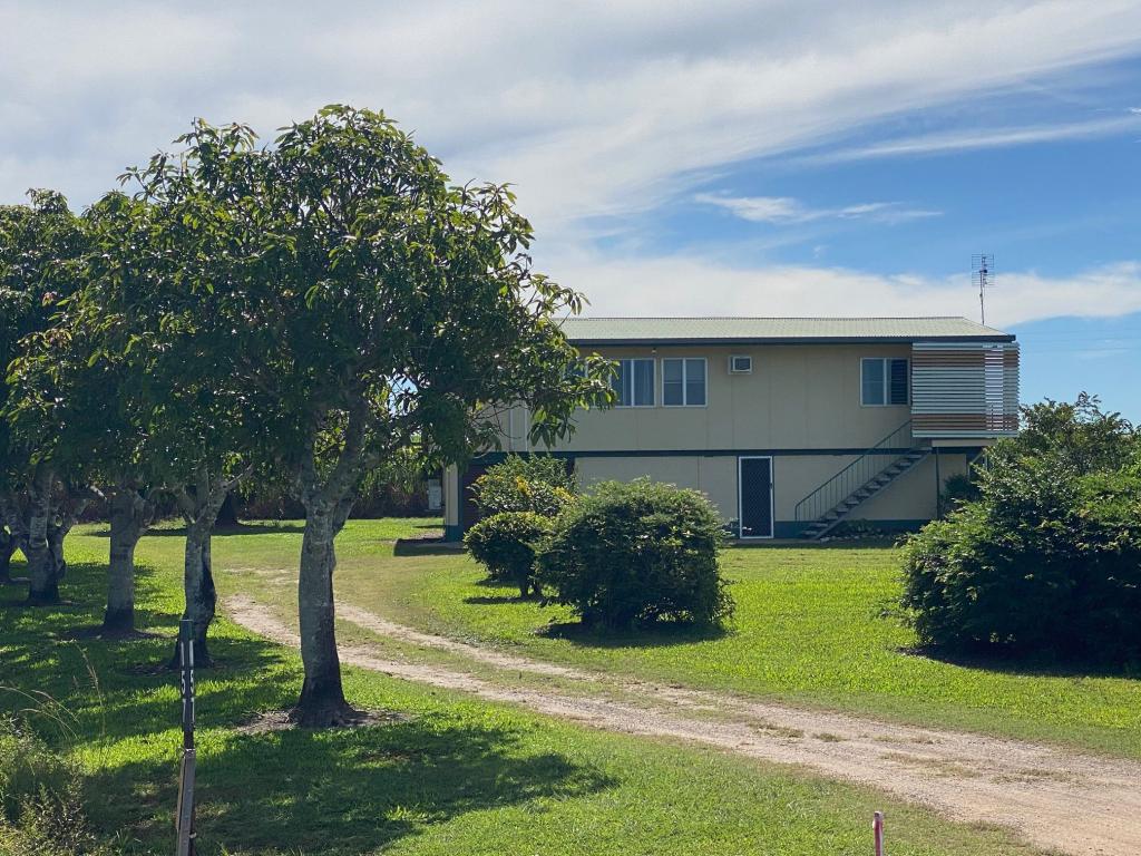157 Barbero'S Rd, Bambaroo, QLD 4850