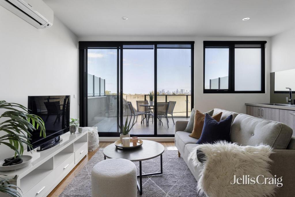 307/18 Gilbert Rd, Preston, VIC 3072