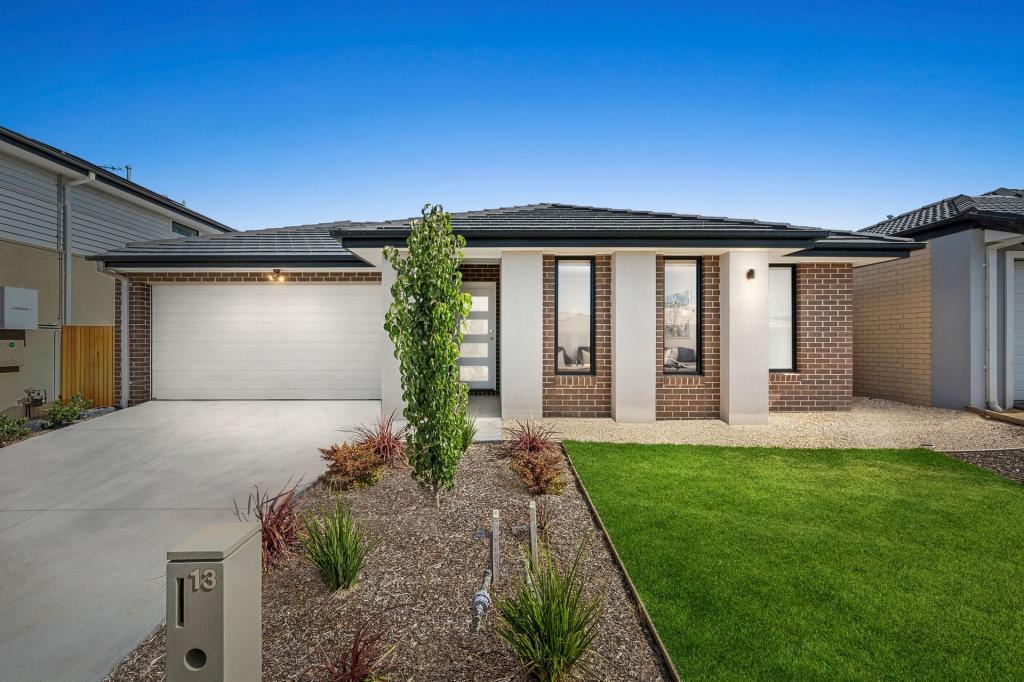 13 UNICO CCT, MOUNT DUNEED, VIC 3217