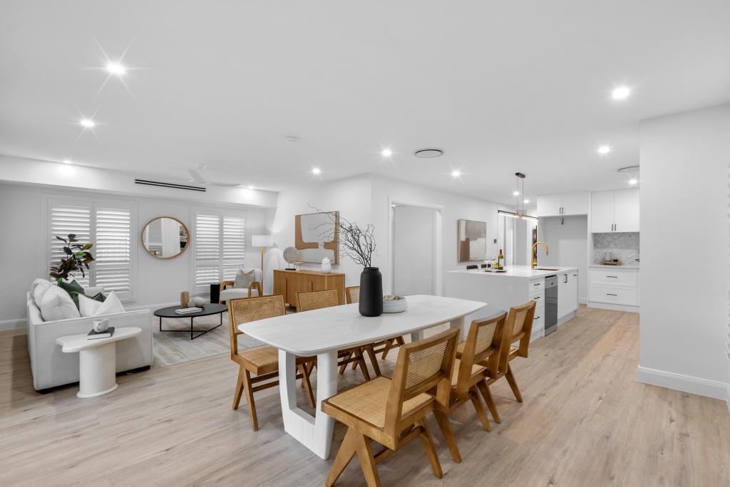 18 Yarrabin St, Coorparoo, QLD 4151