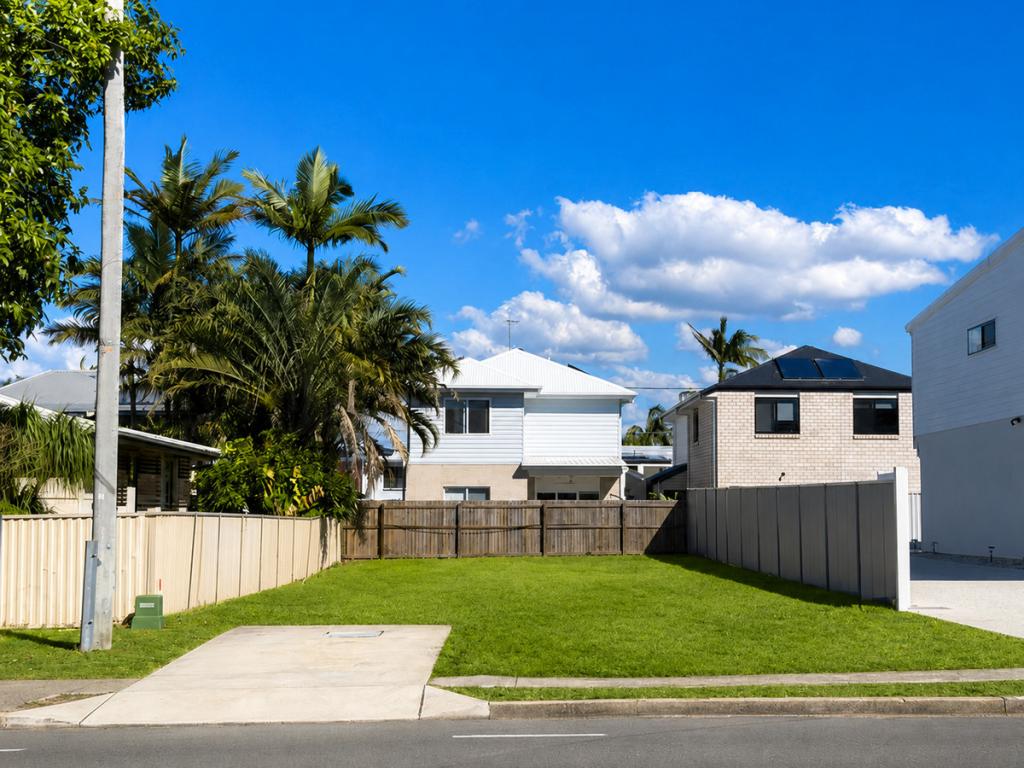 61 MACDONNELL RD, MARGATE, QLD 4019