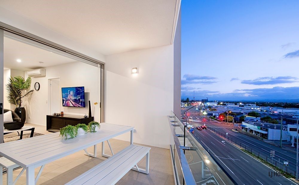 402/51 Peerless Ave, Mermaid Beach, QLD 4218